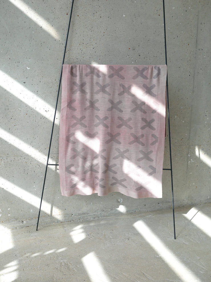 WACA cross Plaid surteint ou couverture jacquard enfant /  jacquard knitted blanket